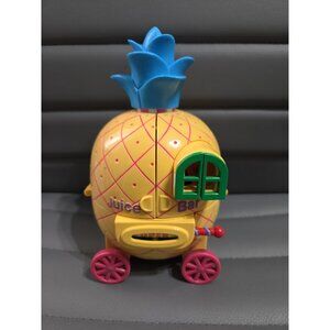 Vintage 2001 Hello Kitty Dream World Pineapple Juice Bar Toy